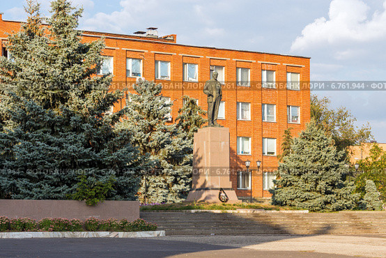 Город Сердобск. Пензенская область. Здание администрации (2014 год). Стоковое фото, фотограф Сергей Лаврентьев / Фотобанк Лори