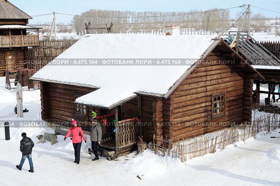 Город Ялуторовск. Сретенкий острог. Изба первопоселенца Сибири (2013 год). Редакционное фото, фотограф Александр Тараканов / Фотобанк Лори