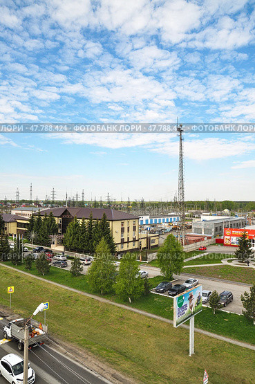 Город Заводоуковск с высоты птичьего полета. Южные электрические сети. Улица Энергетиков (2017 год). Стоковое фото, фотограф Александр Тараканов / Фотобанк Лори