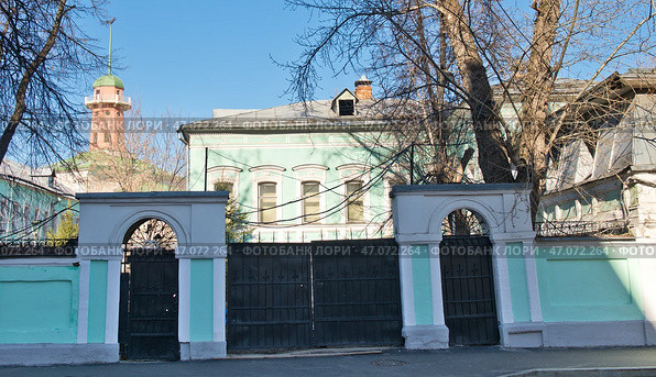 Городская усадьба XIX века и Рогожская полицейская часть. Улица Станиславского, 25. Москва. Редакционное фото, фотограф E. O. / Фотобанк Лори