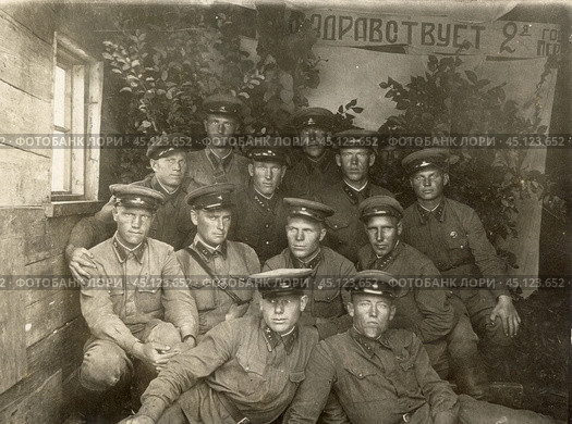 Групповое фото военнослужащих командного состава РККА, СССР, 1940-е гг. Стоковое фото, фотограф Retro / Фотобанк Лори
