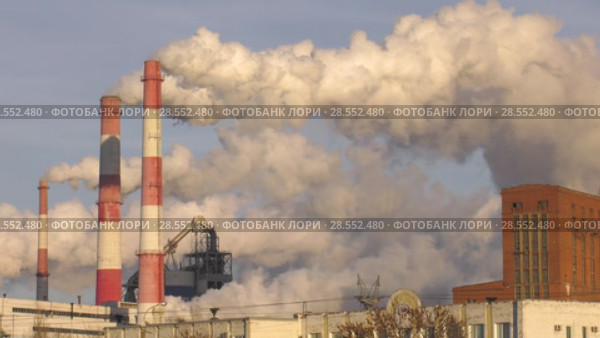 Хайдельбергцемент — работающий цементный завод. 3 плана. HeidelbergCement — working cement plant. 3 shots. Стоковое видео, видеограф Евгений Романов / Фотобанк Лори