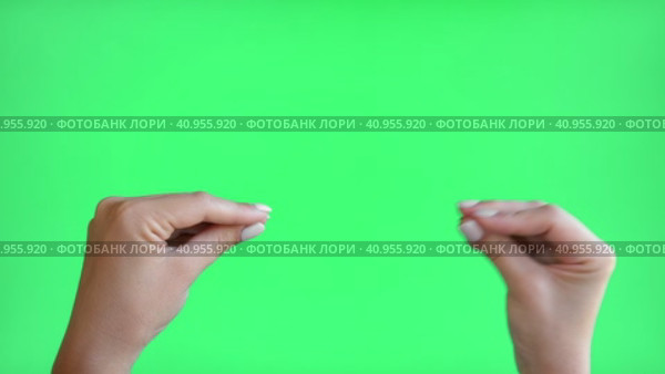 Hand argument. Couple conflict on Chroma key. Quarrel misunderstanding. Female finger mouth yelling accusing gesture at upset offended partner isolated on green screen free space background. Стоковое видео, видеограф Марина Демидюк / Фотобанк Лори