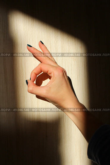 hand showing the ok gesture. Okay hand sign. Стоковое фото, фотограф Есич Елена / Фотобанк Лори