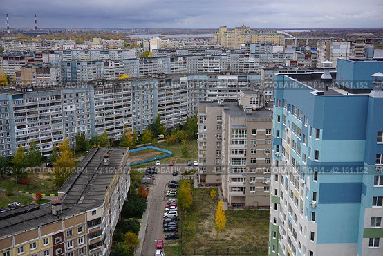 High apartment buildings in the metropolis. City by the river. (2018 год). Стоковое фото, фотограф Egor Sarantstv / Фотобанк Лори