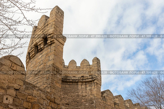 Historic stone fortifications of Baku Fortress. Стоковое фото, фотограф EugeneSergeev / Фотобанк Лори