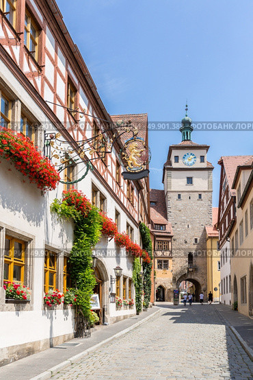 Historic town of Rothenburg ob der Tauber, Franconia, Bavaria, Germany. Стоковое фото, агентство Ingram Publishing / Фотобанк Лори