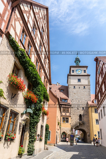 Historic town of Rothenburg ob der Tauber, Franconia, Bavaria, Germany. Стоковое фото, агентство Ingram Publishing / Фотобанк Лори