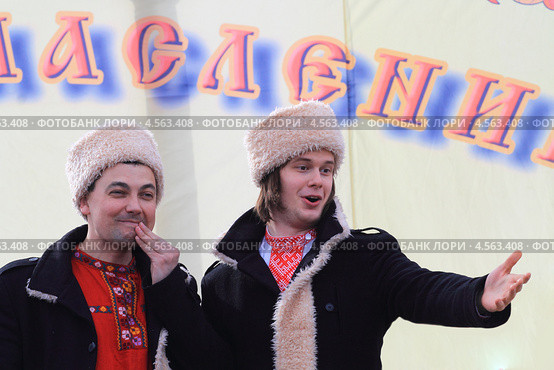 Хлопцы на Масленице (2013 год). Редакционное фото, фотограф Анатолий Матвейчук / Фотобанк Лори