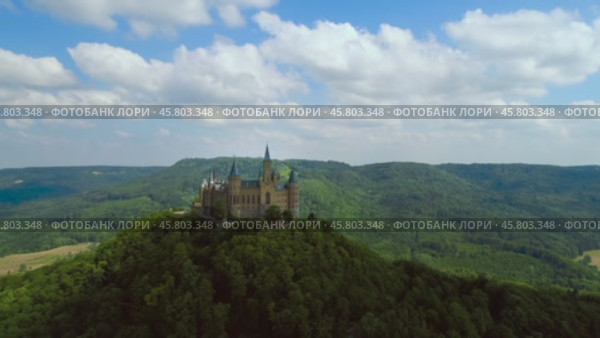 Hohenzollern Castle, Germany. Aerial FPV drone flights. (2018 год). Стоковое видео, видеограф Андрей Армягов / Фотобанк Лори