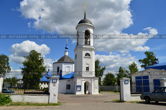 Храм Рождества Пресвятой Богородицы в Анискино. Щелковский район. Московская область (2015 год). Стоковое фото, фотограф lana1501 / Фотобанк Лори