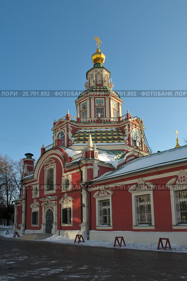 Храм Святого Мученика Иоанна Воина на Якиманке, Москва. Возведен в 1704-1713 гг. (2017 год). Стоковое фото, фотограф Алексей Голованов / Фотобанк Лори
