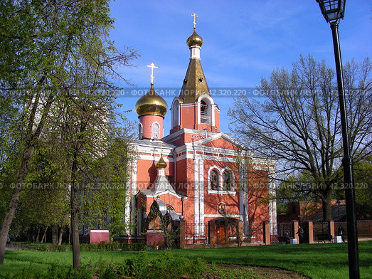Храм Воскресения Христова. Измайловское шоссе, 2. Район Соколиная гора. Москва (2012 год). Стоковое фото, фотограф lana1501 / Фотобанк Лори