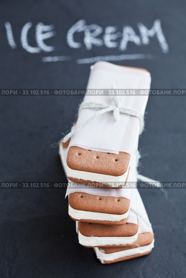 Ice cream biscuits. Стоковое фото, фотограф Elina Manninen / PantherMedia / Фотобанк Лори