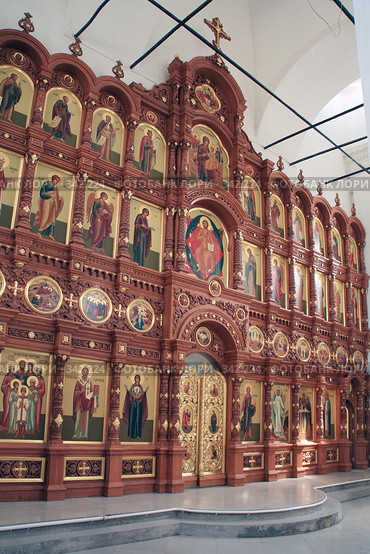 Иконостас Воскресенского собора г. Лух , работы Палехских мастеров (2008 год). Редакционное фото, фотограф Igor Lijashkov / Фотобанк Лори
