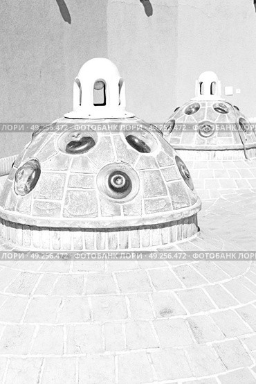 in iran the old building roof of the antique tradition  bath  . Стоковое фото, агентство Ingram Publishing / Фотобанк Лори