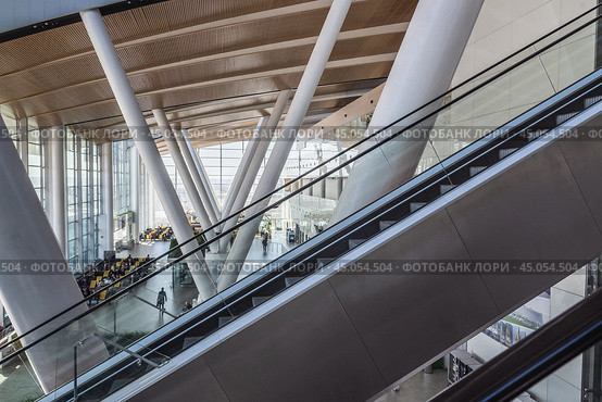 Inside of passenger terminal of Platov International Airport in Rostov-on-Don, Russia (2021 год). Стоковое фото, фотограф Elena Odareeva / Фотобанк Лори