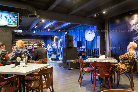 Интерьер джазового клуба "EverJazz". Екатеринбург. Россия. Редакционное фото, фотограф Евгений Ткачёв / Фотобанк Лори
