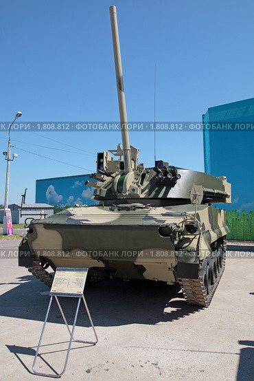 IV международный салон вооружения и военной техники. Выставка технологии в машиностроении 2010. 120мм автоматизированное самоходное орудие 2С31 "ВЕНА" Редакционное фото, фотограф Игорь Долгов / Фотобанк Лори