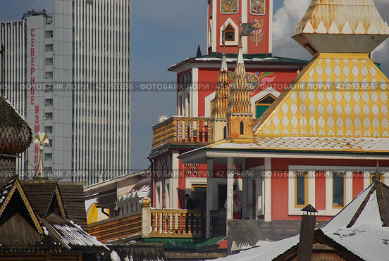 Измайловский вернисаж, кремль. Город Москва (2012 год). Редакционное фото, фотограф lana1501 / Фотобанк Лори