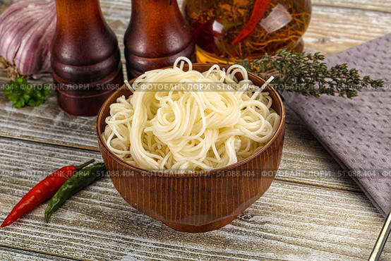 Japanese boiled wheat somet noodles. Стоковое фото, фотограф Андрей Старостин / Фотобанк Лори