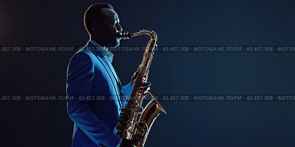 Jazz Saxophonist Performing for Black History Month. Стоковое AI-изображение, AI-художник Ярославский Максим / Фотобанк Лори