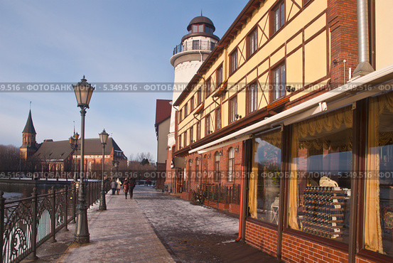 Калининград. Кафе на набережной (2013 год). Редакционное фото, фотограф Svet / Фотобанк Лори