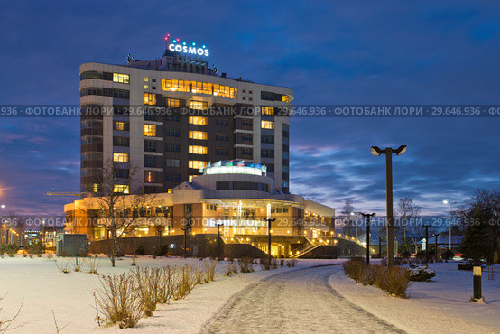 Карелия. Петрозаводск. Гостиница "Космос". Cosmos Petrozavodsk Hotel (2018 год). Редакционное фото, фотограф Литвяк Игорь / Фотобанк Лори