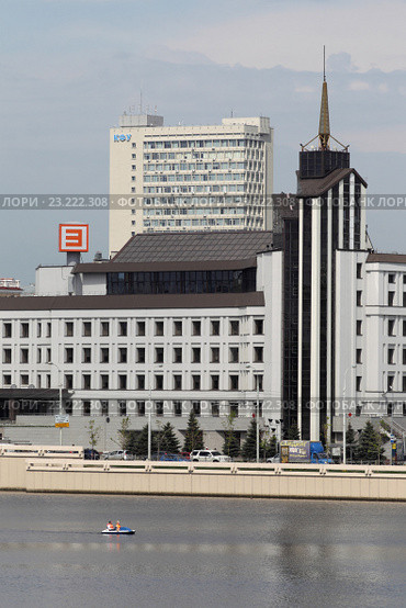 Казань, дом №1 на улице Марселя Салимжанова (2016 год). Редакционное фото, фотограф Дмитрий Неумоин / Фотобанк Лори