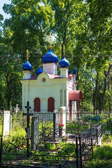 Казначеевская часовня на Скорбященском (Скорбящем) кладбище, Рязань (2023 год). Редакционное фото, фотограф Инна Грязнова / Фотобанк Лори