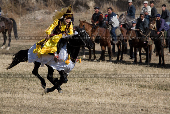 Киргизия. Праздник. Озеро Иссык-Куль (2006 год). Редакционное фото, фотограф Вадим Морозов / Фотобанк Лори