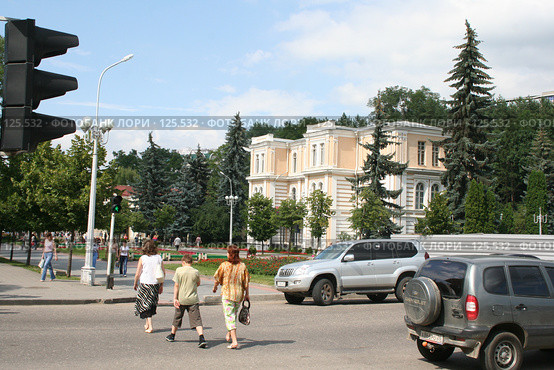 Кисловодск. Курортный бульвар. Здание управления Кавминвод. (2006 год). Редакционное фото, фотограф Михаил Котов / Фотобанк Лори