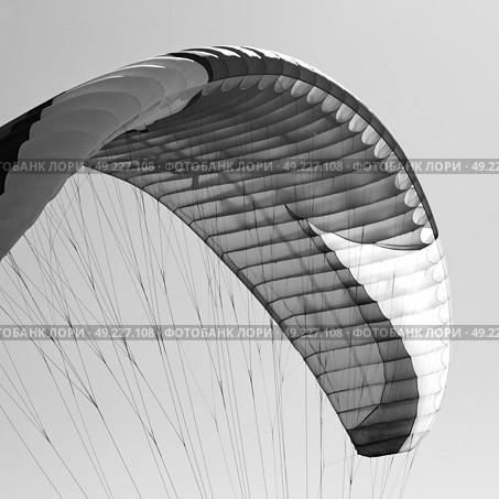 kite surfing colors in the sky background. Стоковое фото, агентство Ingram Publishing / Фотобанк Лори