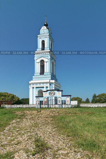 Колокольня церкви Рождества Пресвятой Богородицы в селе Чертень (2019 год). Стоковое фото, фотограф Геннадий / Фотобанк Лори
