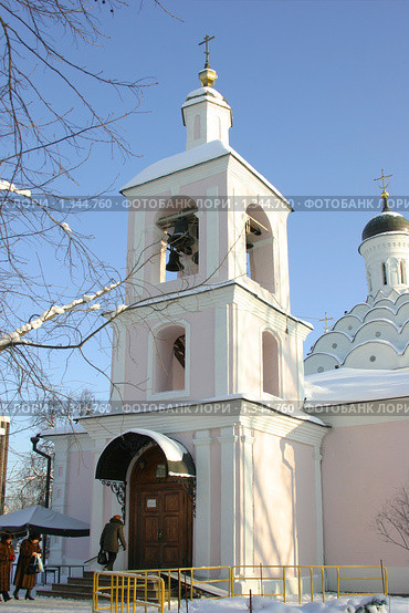 Колокольня церкви Троицы Живоначальной в Хорошево, Москва (2010 год). Стоковое фото, фотограф Наталия Шевченко / Фотобанк Лори