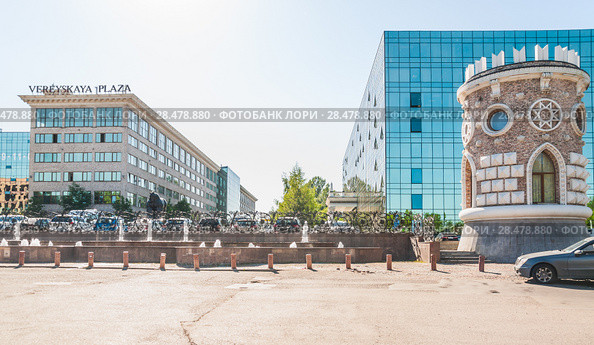 Комплекс зданий на территории бизнес-центра "Верейская Плаза". Москва (2018 год) Редакционное фото, фотограф Алёшина Оксана / Фотобанк Лори