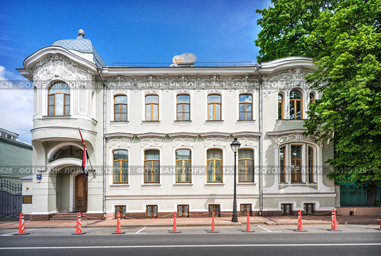 Консульство Египта на Большой Никитской улице в Москве (2021 год). Стоковое фото, фотограф Baturina Yuliya / Фотобанк Лори