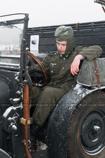 "Контрнаступление. Декабрь 1941". Военно-исторический фестиваль (историческая реконструкция). Армейский немецкий грузовик Krupp Protze L2H143 (2015 год). Редакционное фото, фотограф Алексей Бок / Фотобанк Лори