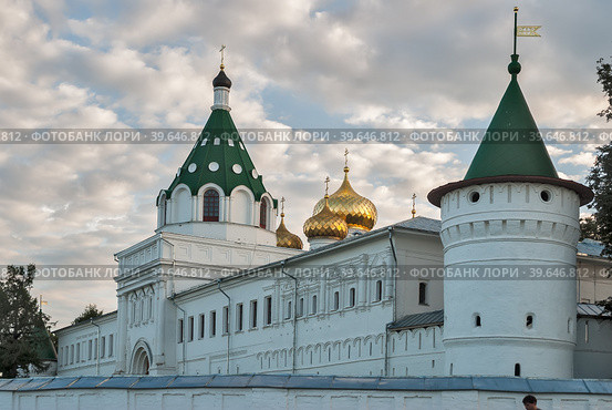 Kostroma. Ipatievsky monastery in twilight (2009 год). Стоковое фото, фотограф Сергей Буторин / Фотобанк Лори