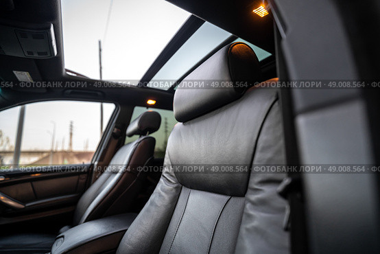 KRASNOYARSK, RUSSIA - May 23, 2025: Black BMW X5 E53. Редакционное фото, фотограф Плотников Дмитрий / Фотобанк Лори