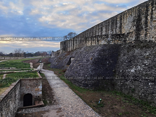 Крепость в Белграде (Сербия) Редакционное фото, фотограф Максим Гулячик / Фотобанк Лори