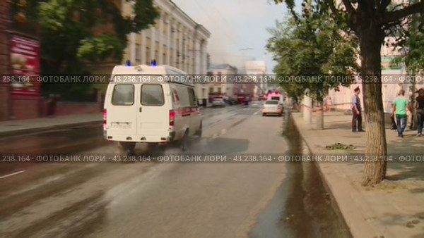 Крупный пожар в историческом здании в Кирове, Россия (2013 год). Редакционное видео, видеограф Алексей Сергеев / Фотобанк Лори