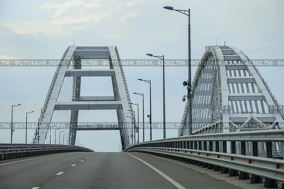 Крымский мост через Керченский пролив (2024 год). Стоковое фото, фотограф Анна Карасева / Фотобанк Лори