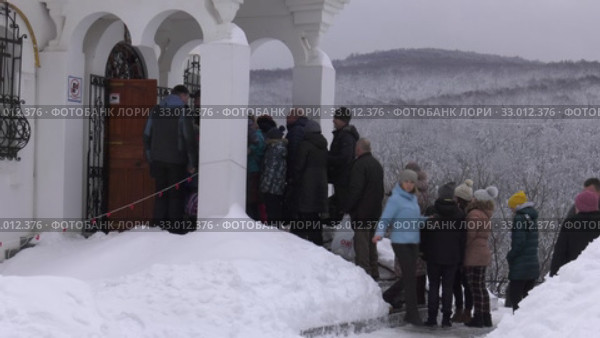 Курорт Красноусольск. Минеральные источники. Праздник Крещения Господня. Крещенское купание. Resort Krasnousolsk. Mineral springs. Feast of the baptism of the Lord. Epiphany bathing. (2020 год). Редакционное видео, видеограф Евгений Романов / Фотобанк Лори