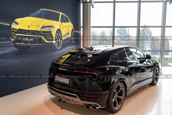 Ламборгини Урус / Lamborghini Urus (2019 год). Редакционное фото, фотограф Сергей Веселовский / Фотобанк Лори