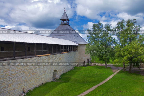 Ленинградская область. Старая Ладога. Староладожская крепость. (2014 год). Редакционное фото, фотограф Александр Тарасенков / Фотобанк Лори