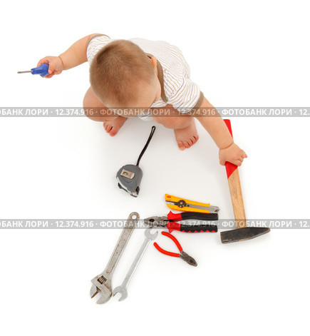 Little boy with tools. Стоковое фото, фотограф Ilka Erika Szasz-Fabian / PantherMedia / Фотобанк Лори
