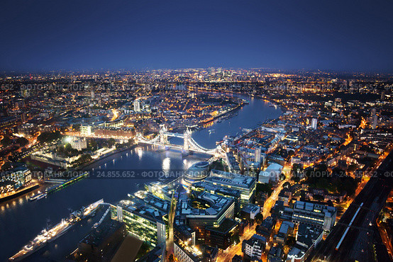 London aerial view with Tower Bridge, UK (2014 год). Стоковое фото, фотограф Iakov Kalinin / Фотобанк Лори