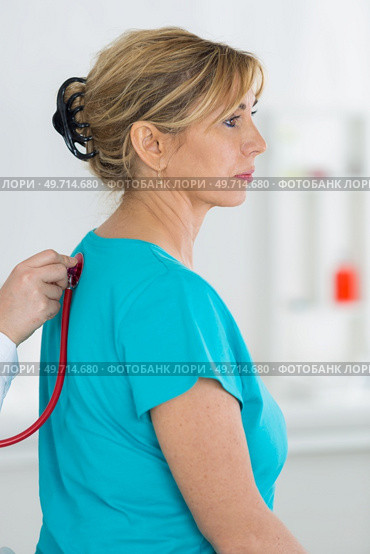 lung sounds auscultation with stethoscope. Стоковое фото, агентство Ingram Publishing / Фотобанк Лори