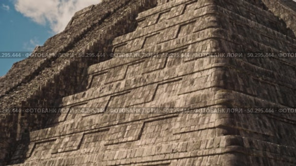 Mayan Pyramid Wall with Serpent Shadow Pattern. Стоковое видео, видеограф Поскребышев Михаил / Фотобанк Лори